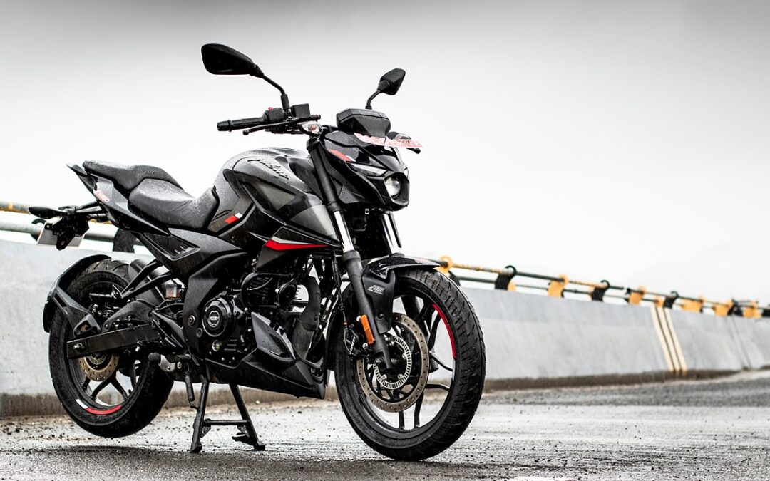 Bajaj Pulsar N160